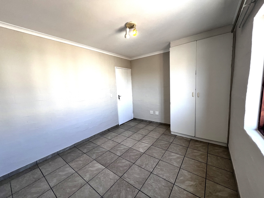 To Let 2 Bedroom Property for Rent in Parklands Western Cape